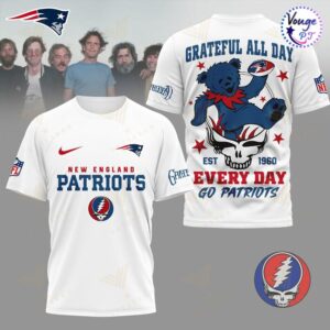 New England Patriots Dancing Bear NFL Super Bowl T-Shirt